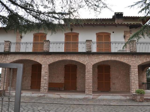 Villa Indipendente in vendita a Gioiella, Umbria