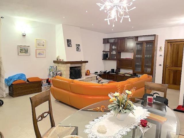Villa Indipendente in vendita a Gioiella, Umbria