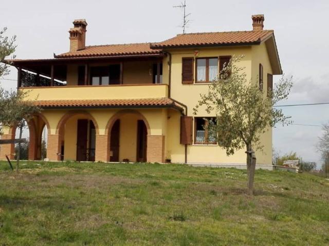 Villa Indipendente in vendita a Gioiella, Umbria