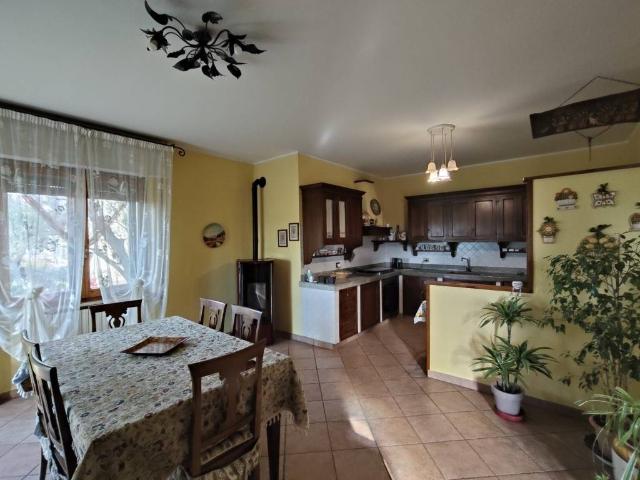 Villa Indipendente in vendita a Gioiella, Umbria