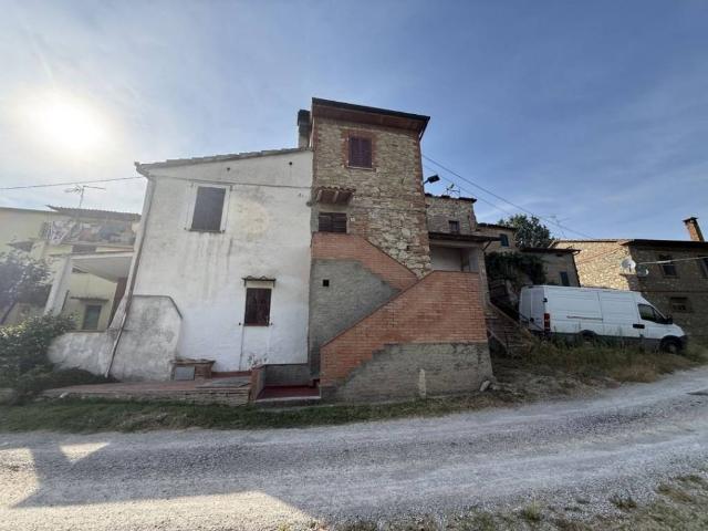 Villa Indipendente in vendita a Poggetto, Gioiella
