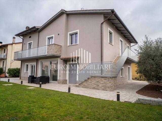 Villa Indipendente in vendita a Piana, Gioiella