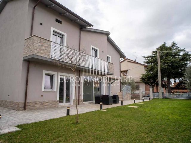 Villa Indipendente in vendita a Piana, Gioiella
