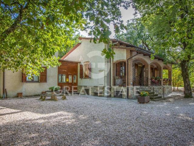 Villa Indipendente in vendita a Vitellino, Castiglione del Lago