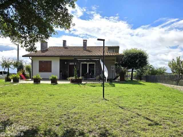 Villa Indipendente in vendita a Gioiella, Umbria