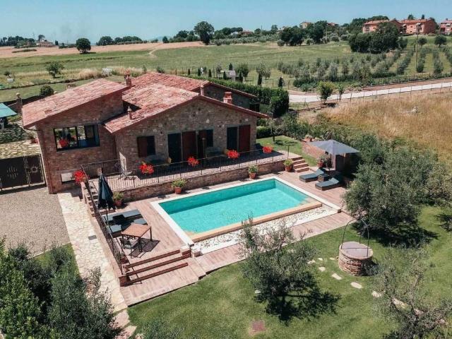 Villa Indipendente in vendita a Poggetto, Gioiella