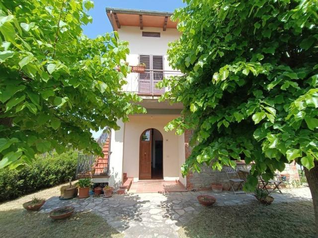 Villa Indipendente in vendita a Poggetto, Gioiella