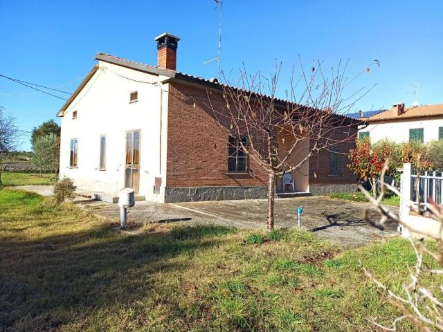 Villa Indipendente in vendita a Poggetto, Gioiella