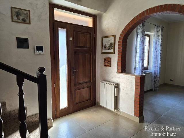Villa Indipendente in vendita a Poggetto, Gioiella