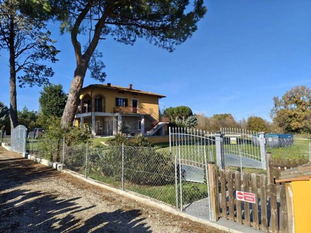 Villa Indipendente in vendita a Gioiella, Umbria