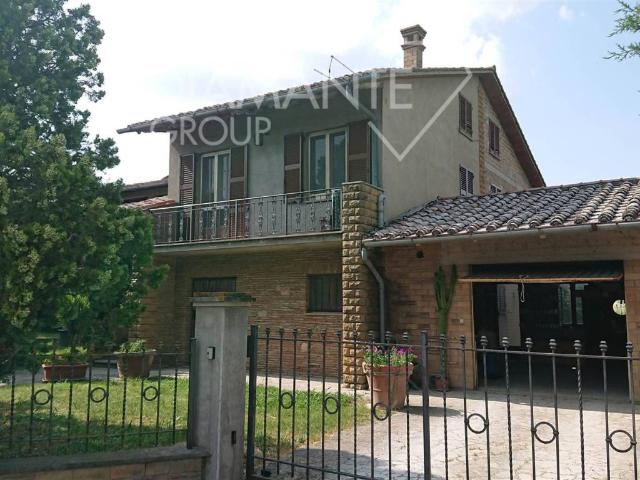 Villa Indipendente in vendita a Gioiella
