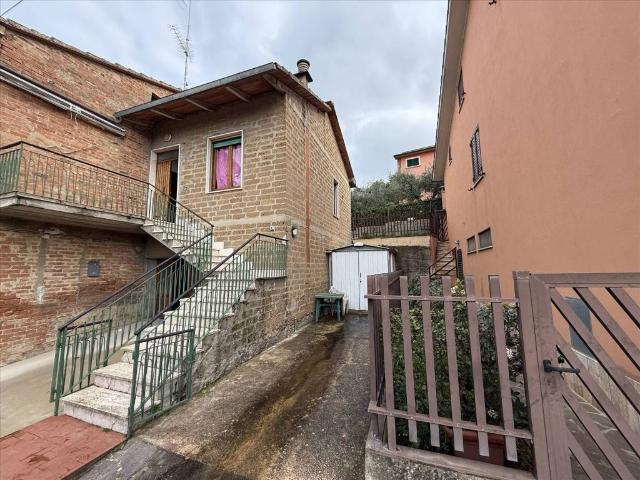 Villa Indipendente in vendita a Vaiano, Gioiella