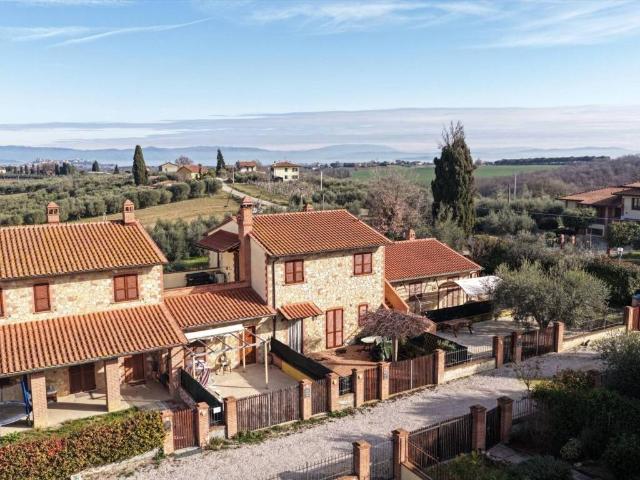 Villa Indipendente in vendita a Badia, Gioiella