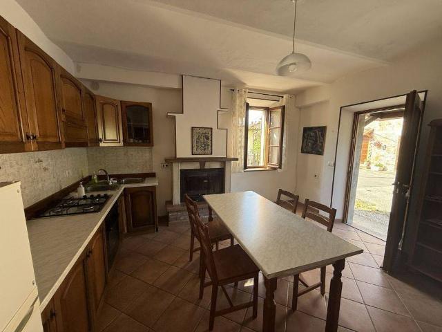 Villa Indipendente in vendita a Gioiella, Umbria