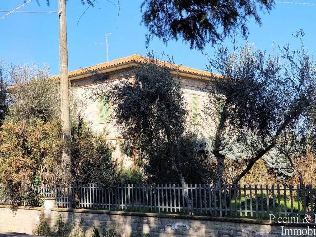 Villa Indipendente in vendita a Gioiella, Umbria