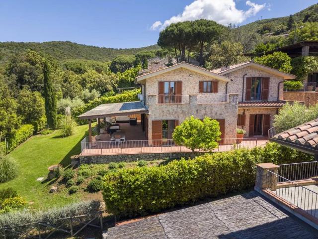 Villa Indipendente in vendita a Punta Ala, Castiglione della Pescaia
