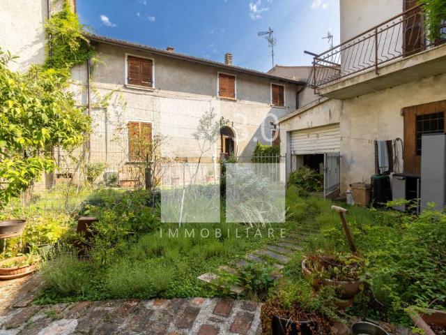 Villa Indipendente in vendita a Castiglione delle Stiviere, Mantova