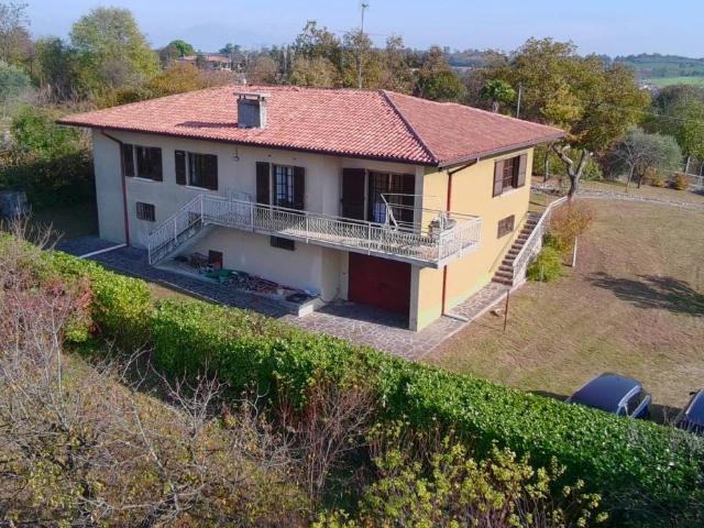 Villa Indipendente in vendita a Castiglione Delle Stiviere, Lombardia