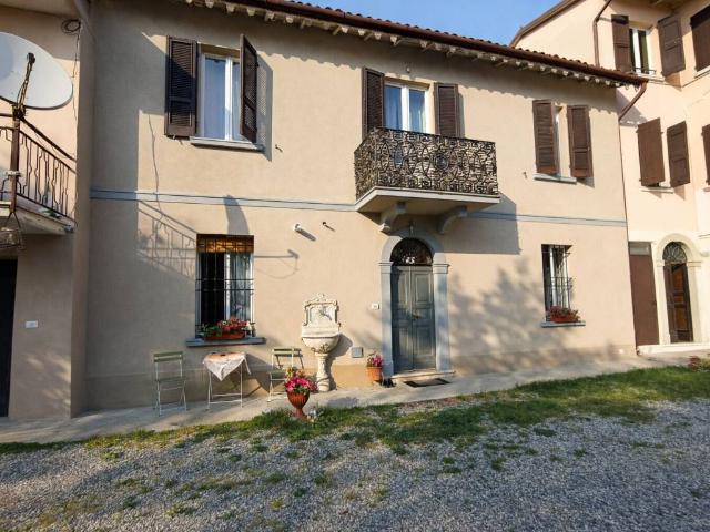 Villa Indipendente in vendita a Castiglione Delle Stiviere, Lombardia