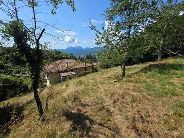 Villa Indipendente in vendita a Unione Comuni Garfagnana, Castiglione Di Garfagnana