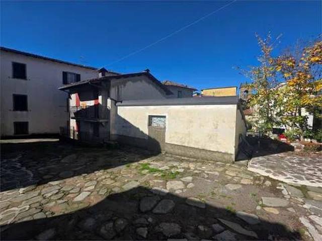 Villa Indipendente in vendita a Unione Comuni Garfagnana, Castiglione Di Garfagnana