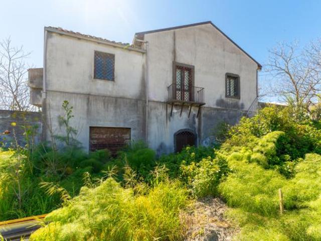 Villa Indipendente in vendita a Castiglione Di Sicilia, Sicilia