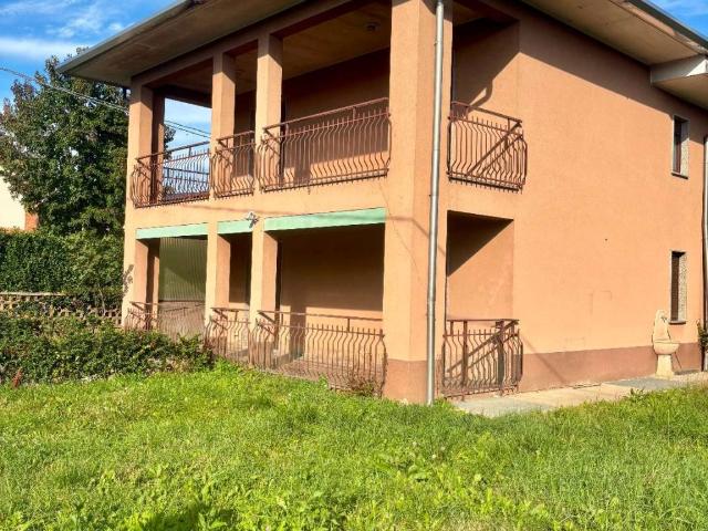 Villa Indipendente in vendita a Castiglione Olona, Lombardia
