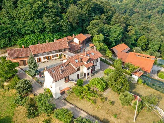 Villa Indipendente in vendita a Castiglione Torinese, Piemonte