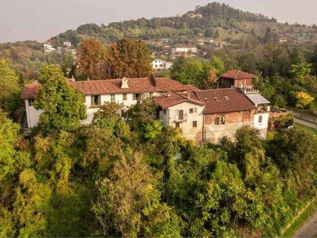 Villa Indipendente in vendita a Castiglione Torinese, Piemonte