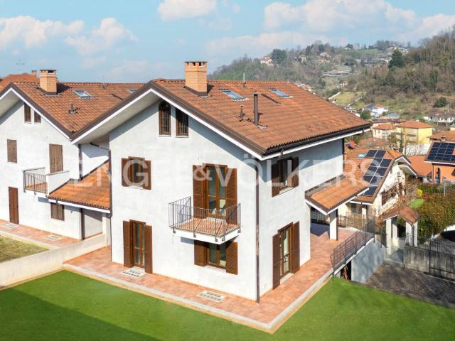 Villa Indipendente in vendita a Castiglione Torinese, Piemonte
