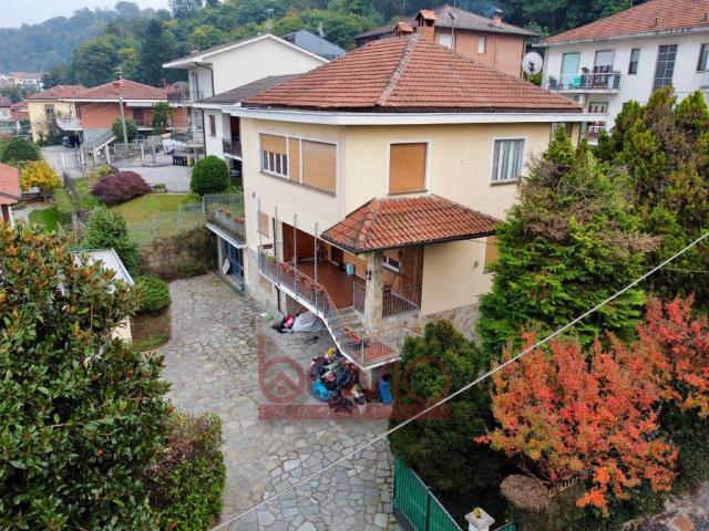 Villa Indipendente in vendita a Castiglione Torinese, Piemonte