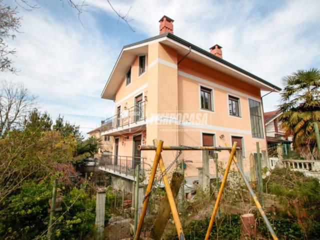 Villa Indipendente in vendita a Castiglione Torinese, Piemonte
