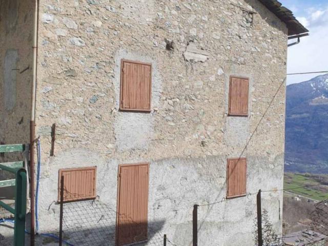 Villa Indipendente in vendita a Castione Andevenno, Lombardia