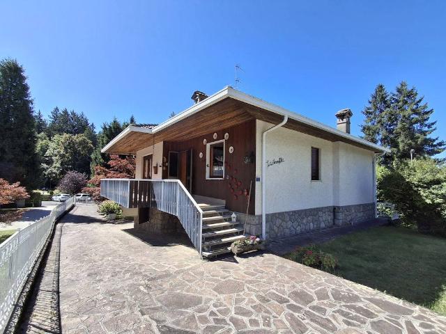 Villa Indipendente in vendita a Dorga, Castione Della Presolana