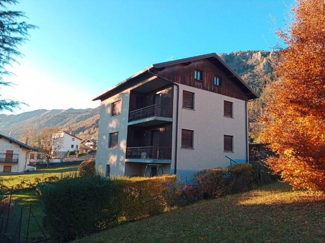 Villa Indipendente in vendita a Dorga, Castione Della Presolana