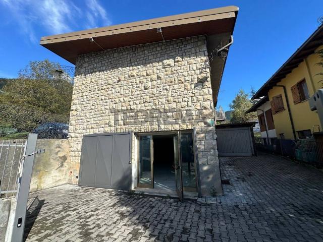 Villa Indipendente in vendita a Dorga, Castione Della Presolana