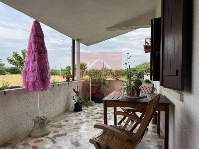 Villa Indipendente in vendita a Castions Di Strada, Friuli-Venezia Giulia
