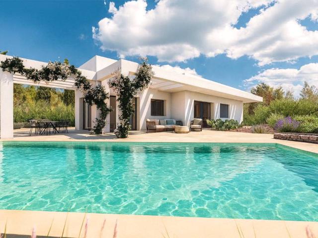 Villa Indipendente in vendita a Marina di Felloniche, Puglia