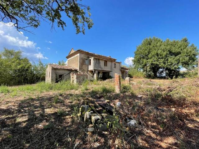 Villa Indipendente in vendita a Castro Dei Volsci, Lazio