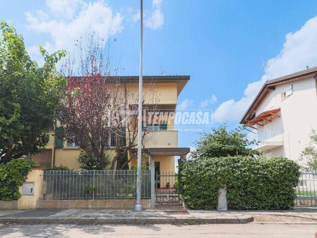Villa Indipendente in vendita a Unione di Comuni della Romagna Forlivese, Castrocaro Terme