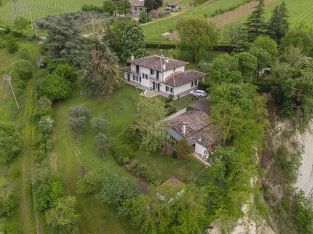 Villa Indipendente in vendita a Unione di Comuni della Romagna Forlivese, Castrocaro Terme