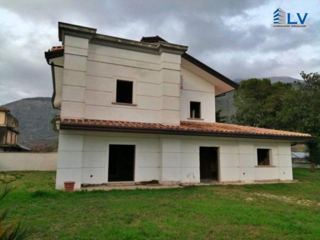 Villa Indipendente in vendita a Castrocielo, Lazio