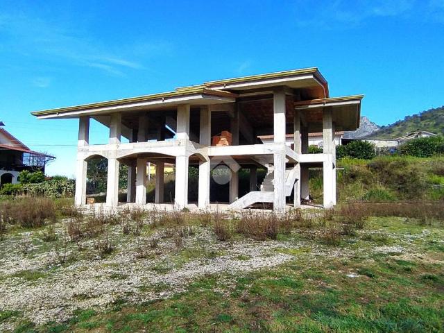 Villa Indipendente in vendita a Castrocielo, Lazio