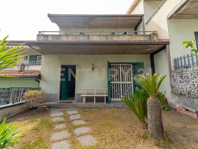 Villa Indipendente in vendita a San Giovanni Galermo-Trappeto-Cibali, Catania