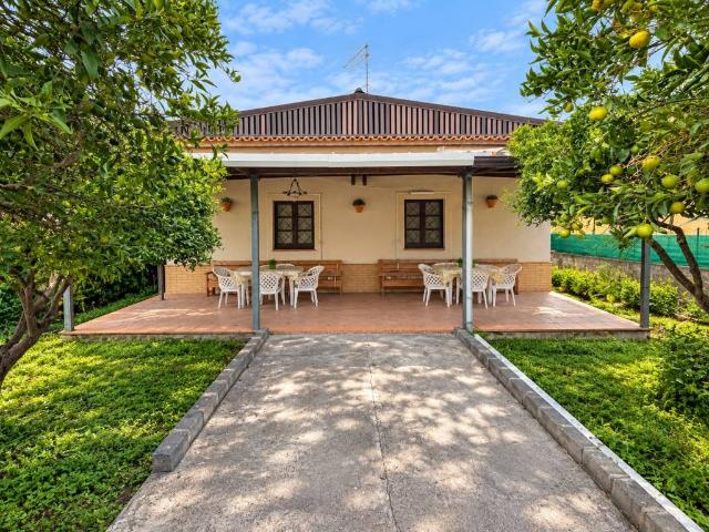 Villa Indipendente in vendita a Villaggio Primosole II, Catania