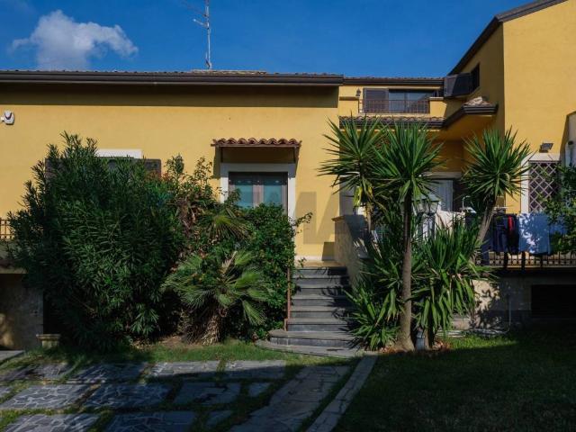 Villa Indipendente in vendita a San Nullo, Catania