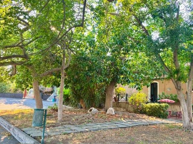 Villa Indipendente in vendita a San Giovanni Galermo-Trappeto-Cibali, Catania