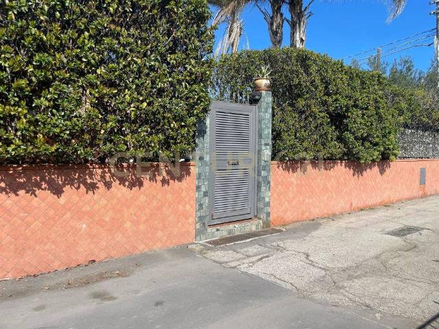 Villa Indipendente in vendita a San Giorgio-Librino-San Giuseppe la Rena-Zia Lisa-Villaggio Sant'Agata, Catania