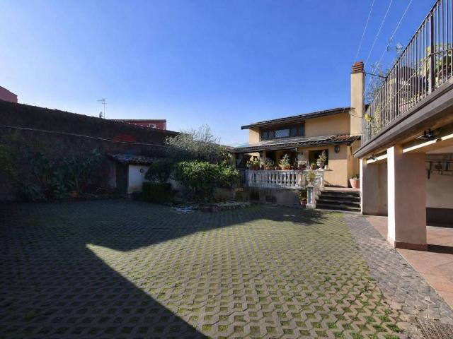 Villa Indipendente in vendita a San Giovanni Galermo-Trappeto-Cibali, Catania