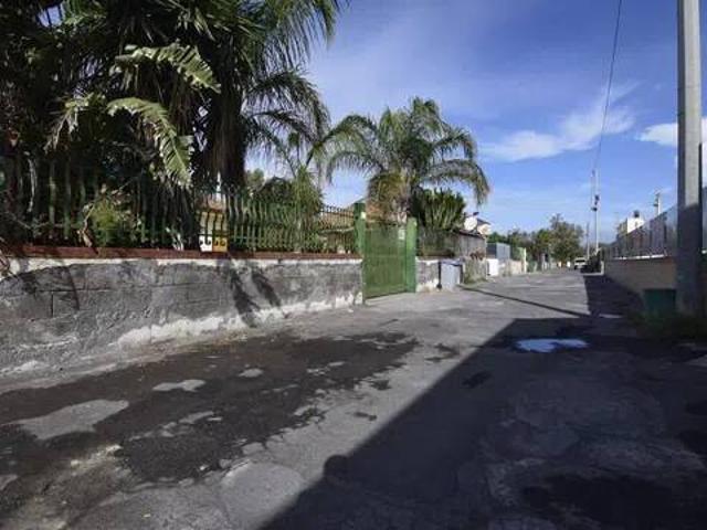 Villa Indipendente in vendita a San Giorgio-Librino-San Giuseppe la Rena-Zia Lisa-Villaggio Sant'Agata, Catania
